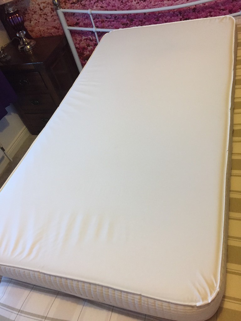 mothercare waterproof mattress